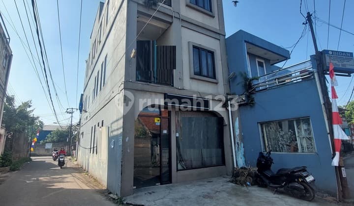 Kost Strategis 10 Menit Akses Tol Kopo di Sadang