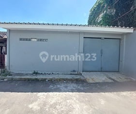 Ready-to-Use Clean Warehouse for Goods Storage in Nata Endah