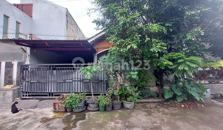 Tanah + rumah cocok dibangun ulang di Permata Kopo