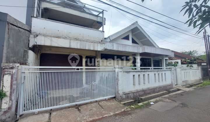 Rumah Lokasi Strategis di Tengah Kota di Sauyunan (Ada 2 Rumah)