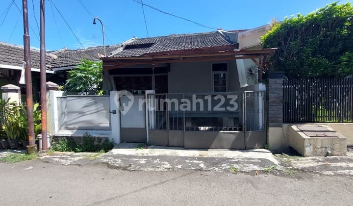 Rumah Bisa Disewa Harga 30 Juta Per Tahun di Taman Cibaduyut Indah