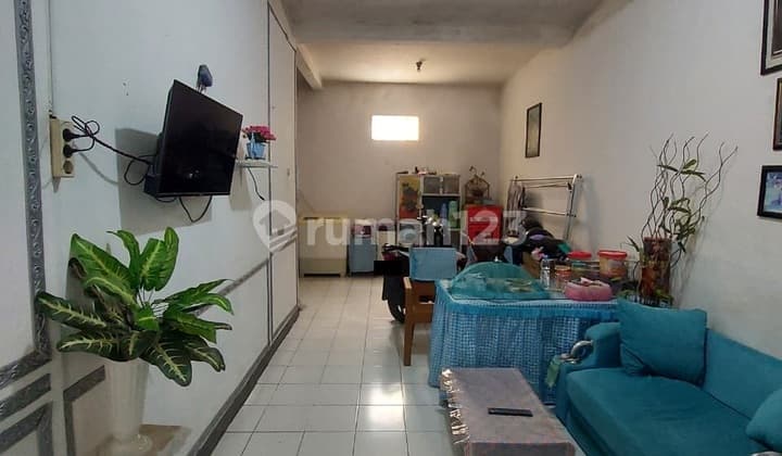 Rumah Terawat di Taman Rahayu 3 - Cocok untuk Keluarga Kecil