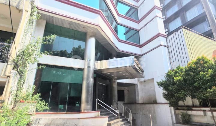 Dijual Gedung Menteng Butuh Renovasi Jakarta Pusat