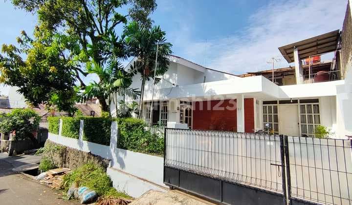 Old House for Sale, Land Included, Kebayoran Baru