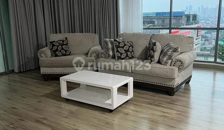 Disewakan Apartemen St Moritz 3br, Full Furnished Puri Indah