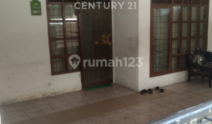 Rumah 1 1/2 Lantai Siap Huni di Harapan Indah Bekasi