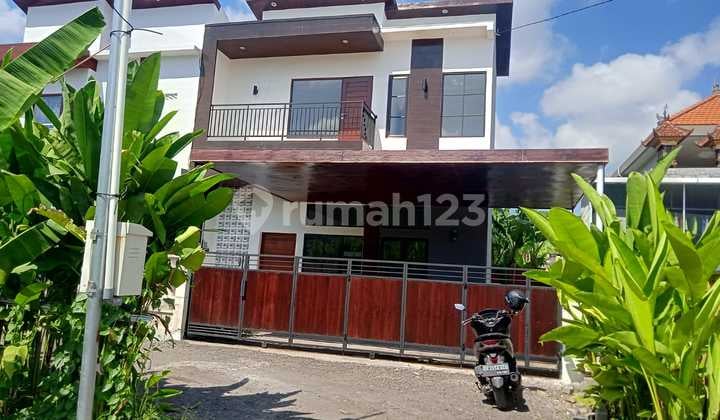 House in a Very Strategic Location Denpasar