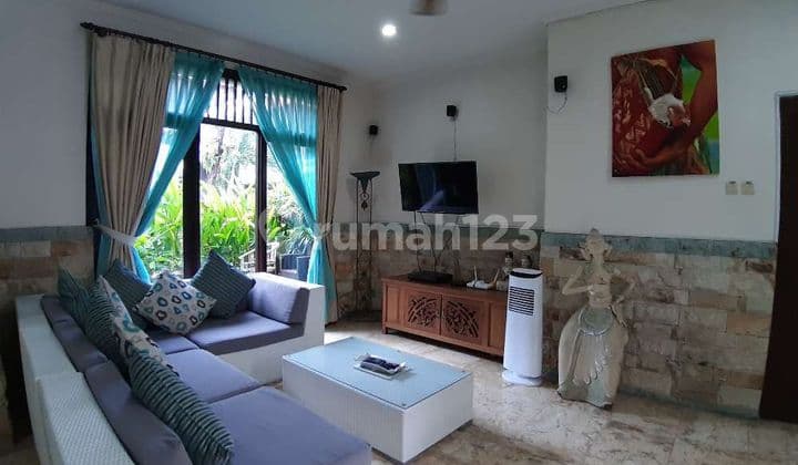 Langka! Villa SHM 4 Kamar Tidur Kubu Anyar dekat Pantai Kuta