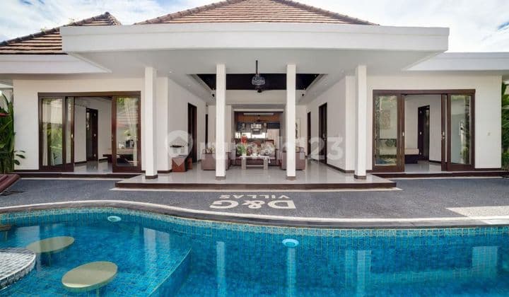 Dijual 5 Unit Villa Luxury Dalam 1 Komplek Hanya 50 Meter Ke Pantai Tanjung Benoa. Bali