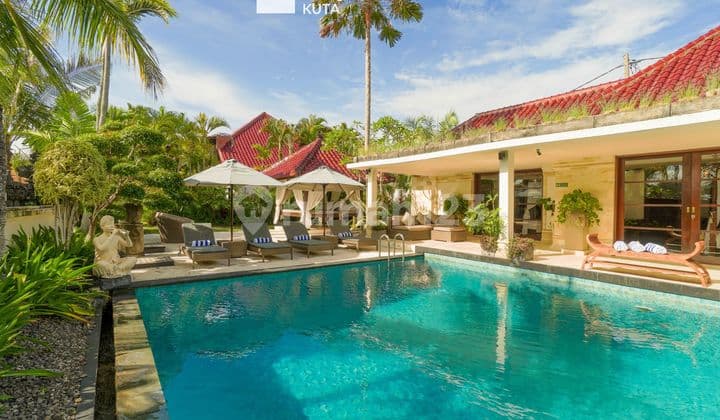 Exquisite Ocean Front Villa In Tanah Lot, Tabanan, Bali