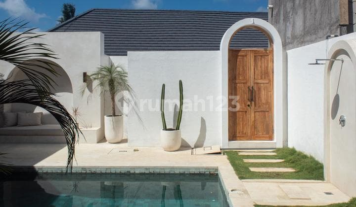 Strategic Location Villa In The Center Of Bingin, Bali