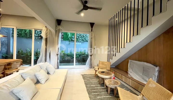 Modern Tropical 2 BR Villa Close To The Beach At Canggu, Bali