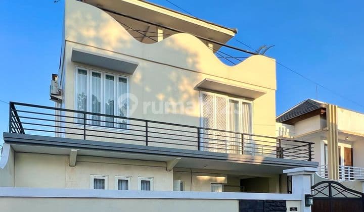 Beautiful Villa 3 Stories In Pecatu 104.0 m²