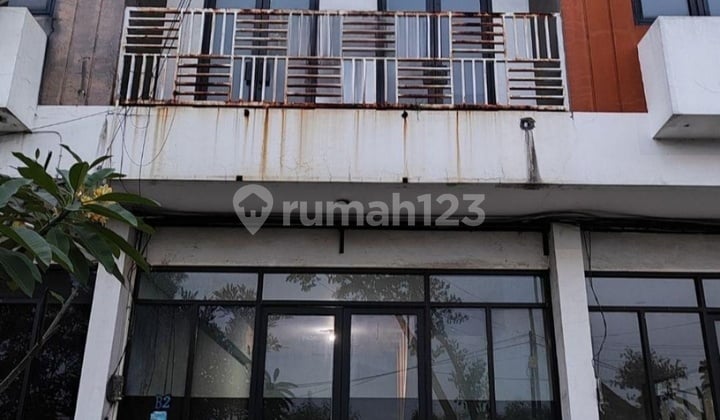Ubud Village Shop House Ciledug Tangerang, 2 Floors, East Facing