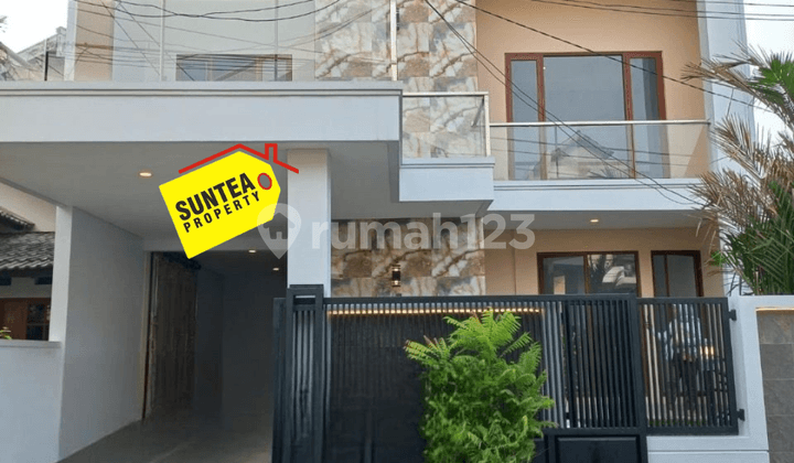 Rumah cantik ada taman belakang 2 lantai di Bintaro sektor 5 siap huni SC0601