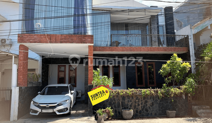 Dijual Rumah Hunian Hommy dengan 2 Lantai serta 4 Kamar di Bintaro Sp 0699