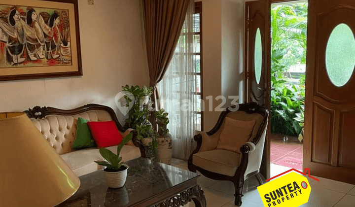 Spacious House in Bintaro, Carport for 2 Cars (Sp 0600 Ia)