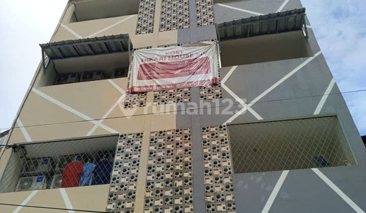 Kost Dekat Perkantoran Tamansari Jakarta Barat