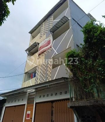 Kost Dekat Perkantoran Tamansari Jakarta Barat