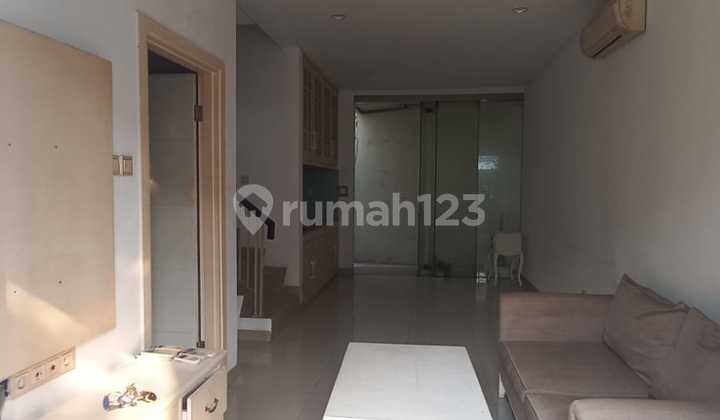 Rumah golf lake cengkareng uk 6 model cambridge 4 kamar