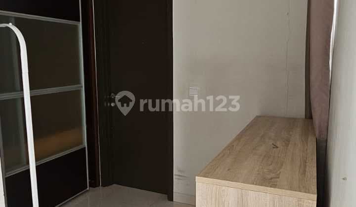 Rumah 3 Lantai Siap Huni Lingkungan Nyaman dan Tenang