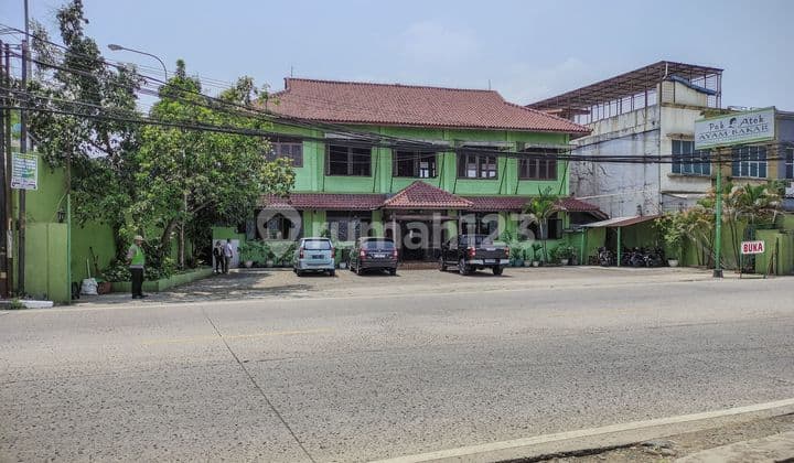 Restoran Furnished strategis pinggir jalan raya exit tol Rancamaya Ciawi
