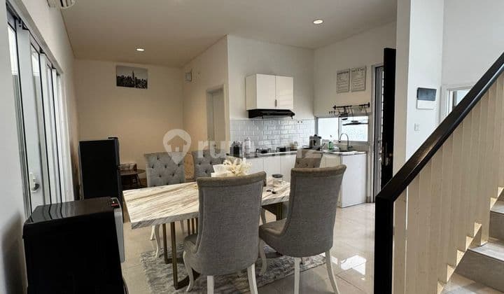 Jual Cepat Rumah Rapih di The Riviera Puri Cove