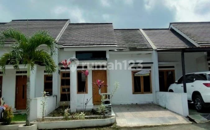 Rumah Pusat Kota Sukabumi Cluster One Gate System Siap Huni