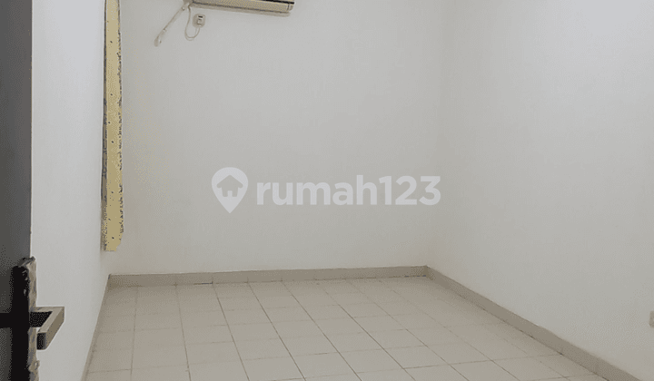 Rumah 2 Lantai Semi Furnished Lippo Karawaci Dekat Siloam Uph SHM