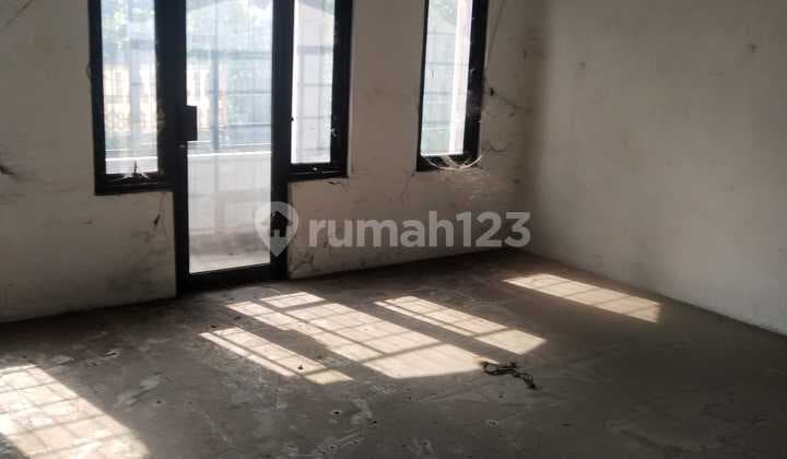 Translation from Indonesian to English: TKI Shop House for Sale 3