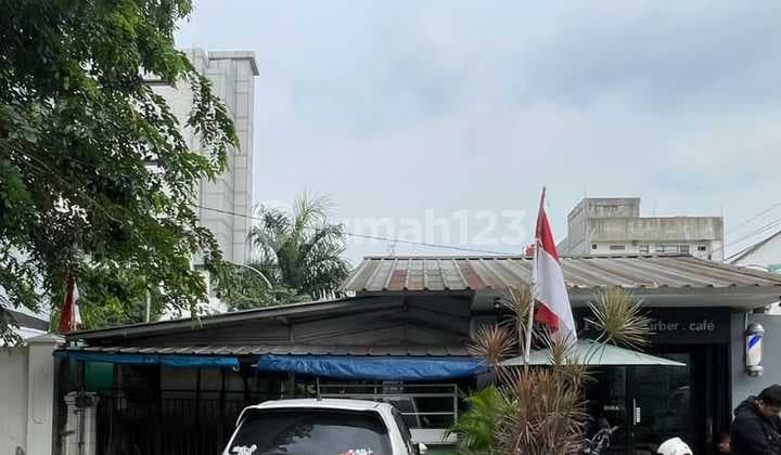 Rumah Lama Area Strategis