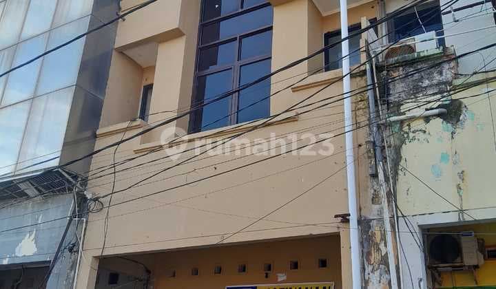 DISEWAKAN RUKO 3 lantai di Komp. Ruko Bandar Balikpapan Kota, Balikpapan