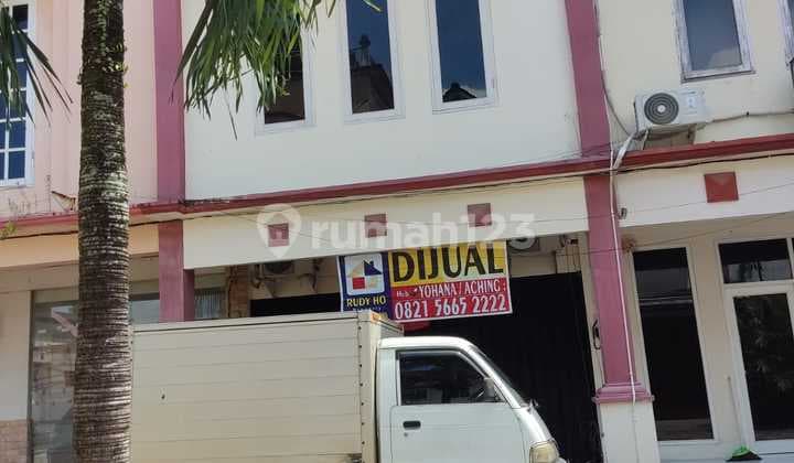 FOR SALE: 2.5-STORY SHOPHOUSE IN BDI BALIKPAPAN