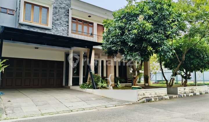 Rumah Eksklusife Di Grandwisata