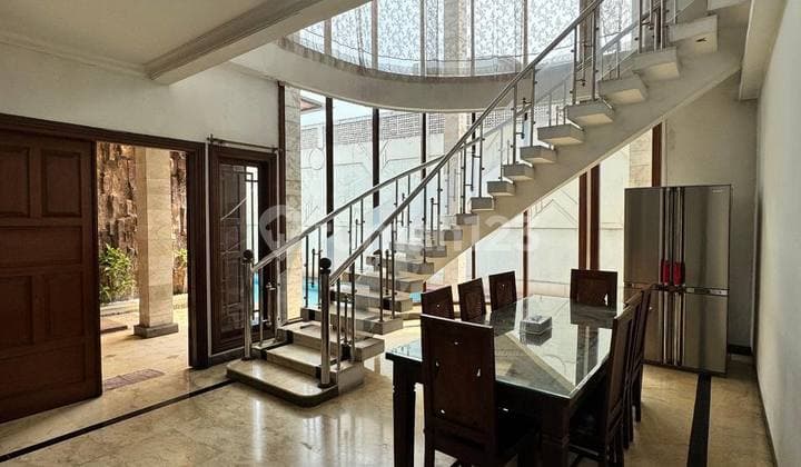 RUMAH TOWNHOUSE KEBAYORAN LAMA