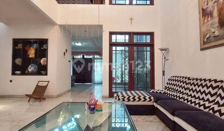 MENTENG FOR SALE RUMAH TUA 2 LANTAI STRUKTUR BANGUNAN KOKOH DEKAT TAMAN SUROPATI DAN RS.BUNDA