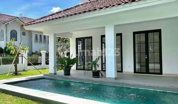 Rumah Lebak Bulus Baru Direnovasi Dalan Komplek Jarang Ada