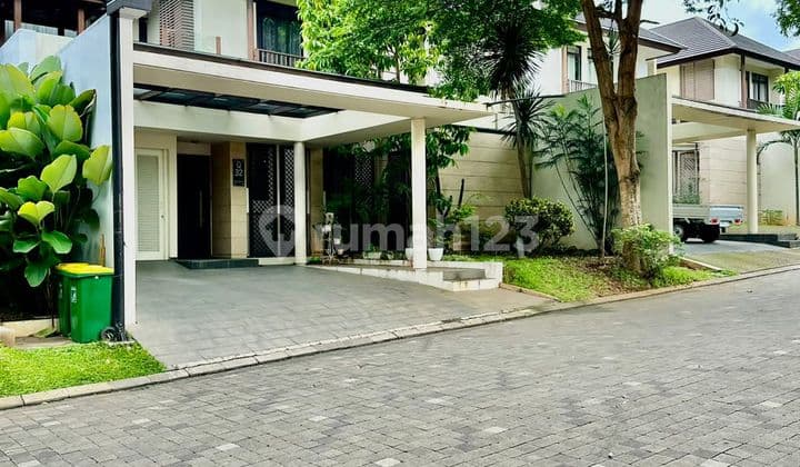 Rumah di Serenia Hills Lebak Bulus Ada Jacuzzi Turun Harga