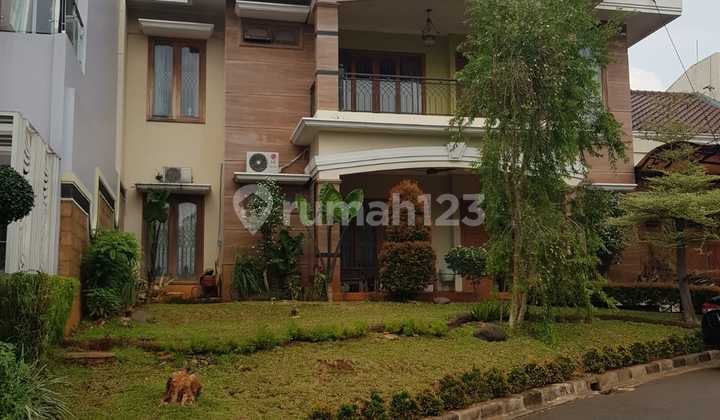 Rumah Mewah Dalan Town House di Jatipadang Jarang Ada