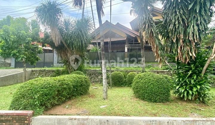 Rumah di Pejaten Lokasi Kompleks Strategis Lingkungan Tenang