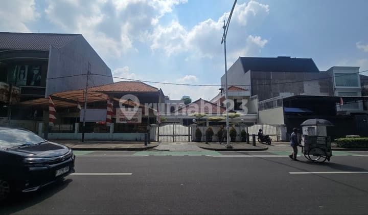 Rumah Hitung Tanah Cocok untuk Kantor Cafe dan Tempat Usaha Kebayoran Baru Lokasi Strategis