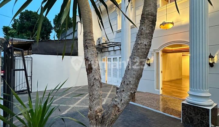 Rumah Bagus Sudah Renovasi di Pondok Indah Jarang Ada