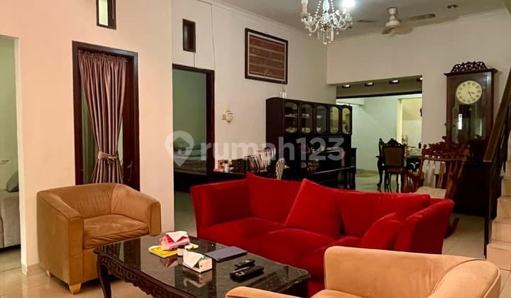 Rumah di Jalan Gandaria Kebayoran Baru Lokasi Tenang Jarang Ada