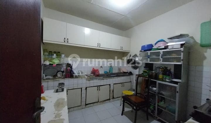 Rumah area Menteng wadas cocok untuk bangun kost , harga menarik