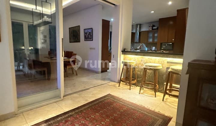 Rumah mewah area Kebbayoran baru siap huni lokasi premium, SHM harga nego