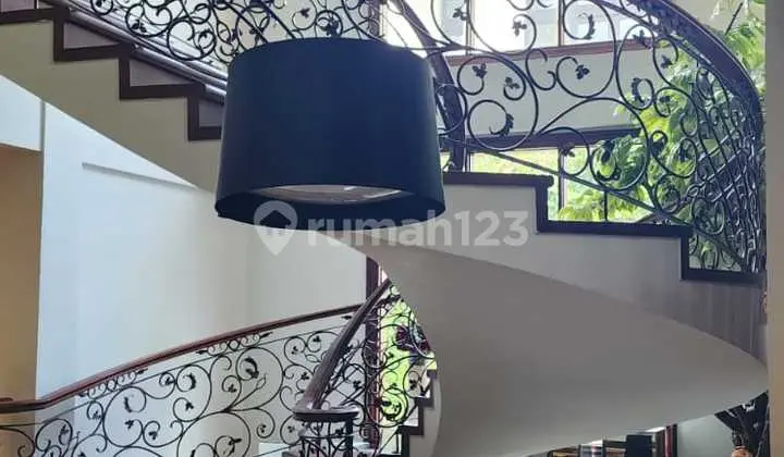 Luxury House in Menteng Fully Furnished Ready to Occupy Location in Ring 1
