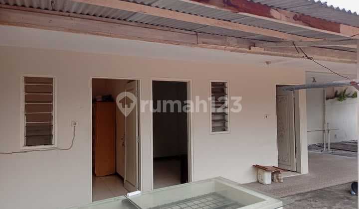 Menteng second ring prime location house, SHM (certificate)