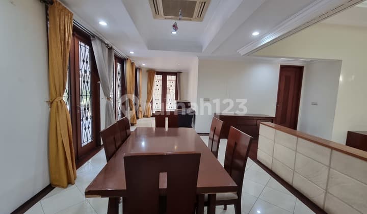 rumah sewa area tenang menteng jakarta pusat