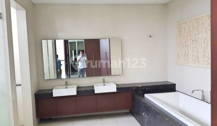 rumah hunian bagus dan area tenang jakarta pusat