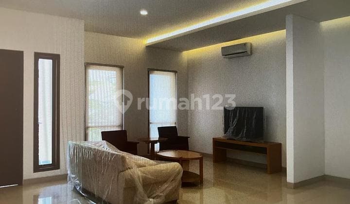Rumah Menteng bisa untuk hunian atau silence office